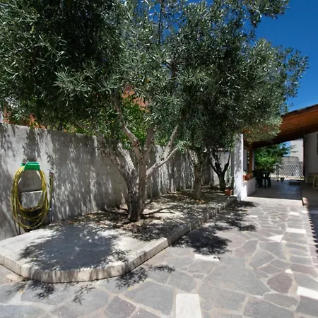 Appartamento Dobby's House *